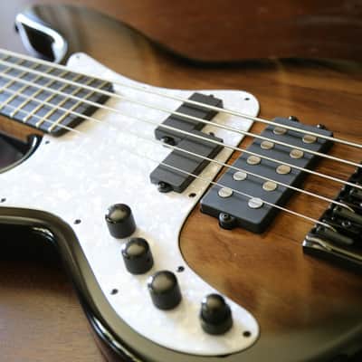 Carvin PB-5 2015 Walnut image 1