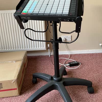 Akai Force Standalone Music Production / DJ Performance System 2019 - Black image 6