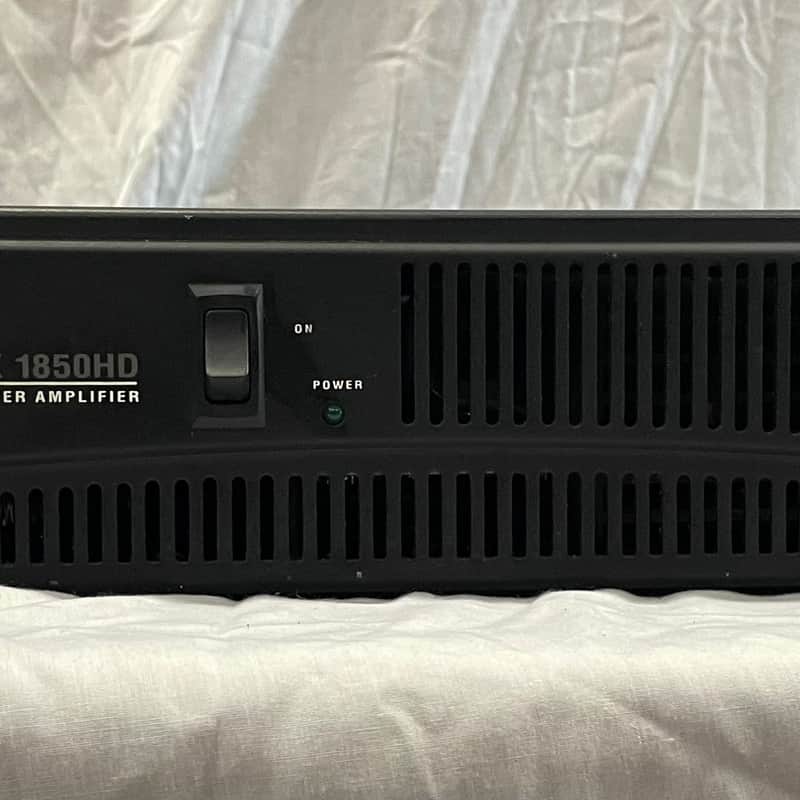 2000s QSC RMX1850HD Professional Power Amplifier Black