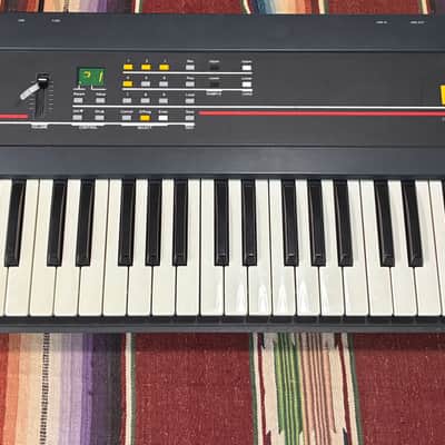 Ensoniq Mirage DSK-1 Digital Sampling Keyboard (red stripe) 1986 - Black
