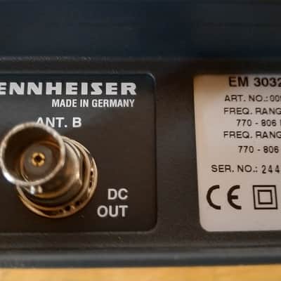 Sennheiser EM3032-U - Black image 3