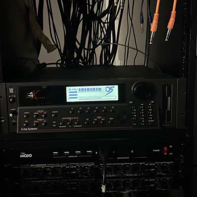 E-MU Systems E4X Turbo (max ram + fully expanded)