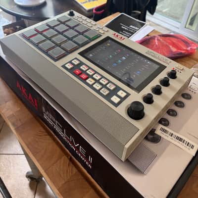 Akai MPC Live II Standalone Sampler / Sequencer Retro Edition 2020 - Present - Grey - OPEN BOX image 5
