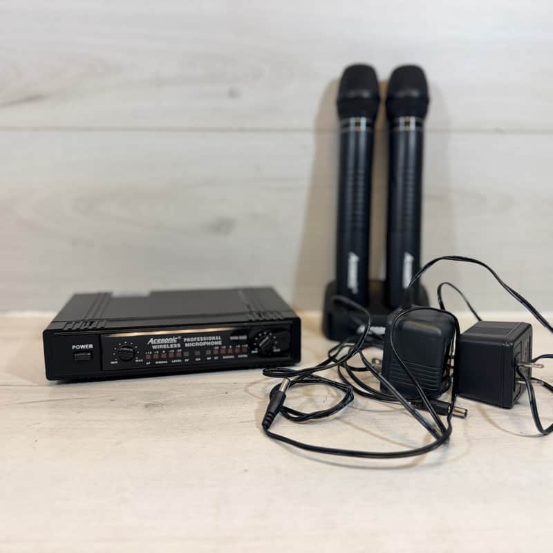 Acesonic WM-968 Dual Wireless Handheld Microphone System w/ Charging Dock 2000s–2010s image 1