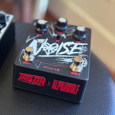 Tallon Electric X Alpha Wolf - The Noise Pedal (Destructive Pitch Shifter) image 3