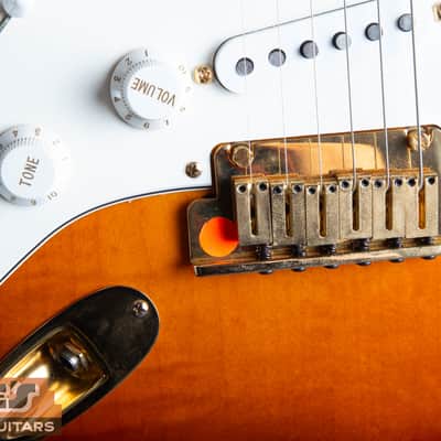 LEFTY Fender Stratocaster 50 years of Excellence 50th Anniversary 1996 - Sunburst image 6