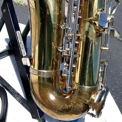 Vintage F. E. OLDS Parisian Ambassador Alto Sax w Neck, Mouthpiece + Case - Good Pads - France - VGC image 12