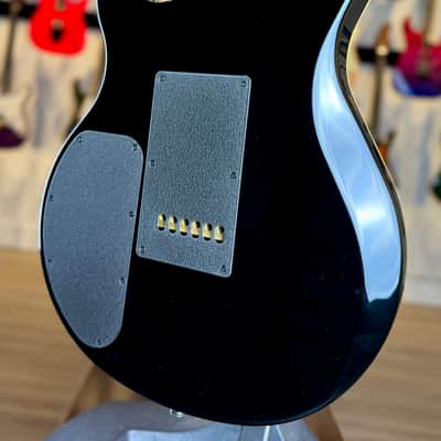 Ernie Ball Music Man Axis 25th Anniversary - Trans Red Burst - Quilt Maple Top image 8