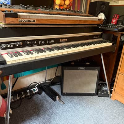 Rhodes Mark II Stage 73-Key Electric Piano 1979 - 1983 - Black Flat Top image 2