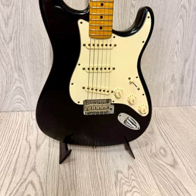 Fender Custom Shop Special Custom Deluxe Stratocaster - black image 3