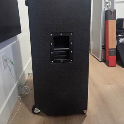 Ampeg SVT-610HLF Classic Series 600-Watt 6x10" Bass Speaker Cabinet 2007 - Present - Black (WITH SOFT CASE) image 4