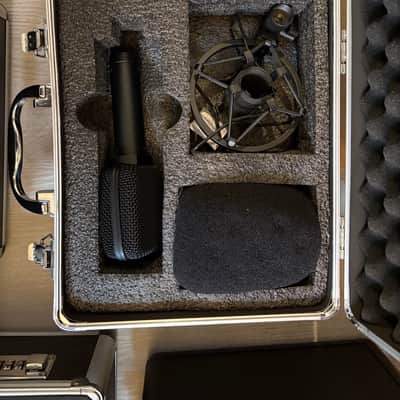 Lot of 6x Chinese Recording Mics - 2x ribbon + 3x large condensers + 1x tube image 6