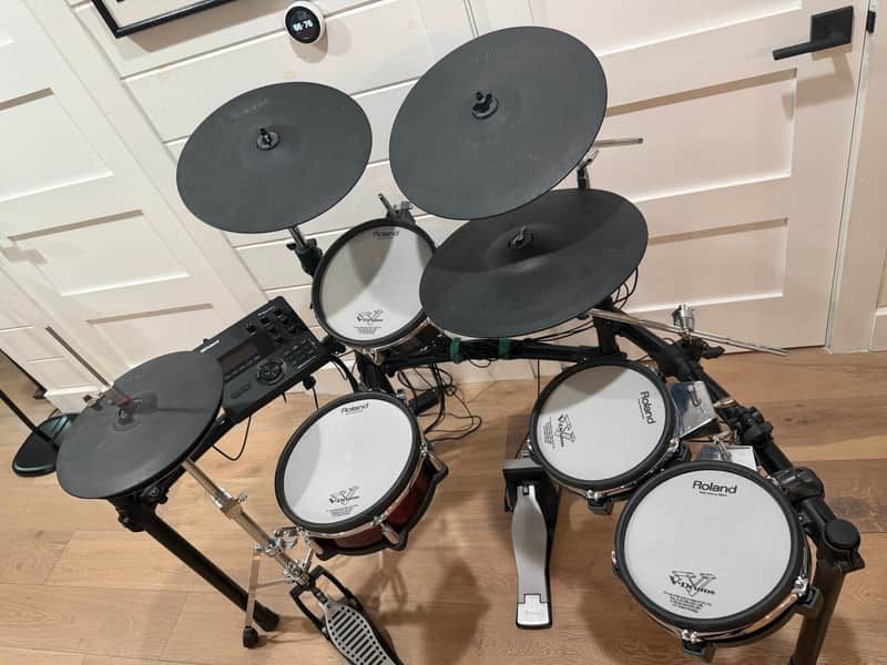 Roland TD27 V-Drum Kit with Mesh Pads & Stand (will ship) 2020 - Present - Black image 1