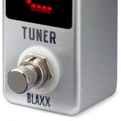Blaxx by Stagg Auto-Chromatic Mini Pedal Tuner for Guitar, Bass, and More image 2