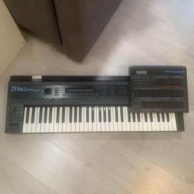 Roland D-50 61-Key Linear Synthesizer + PG 1000 - 1987 - 1992 - Black