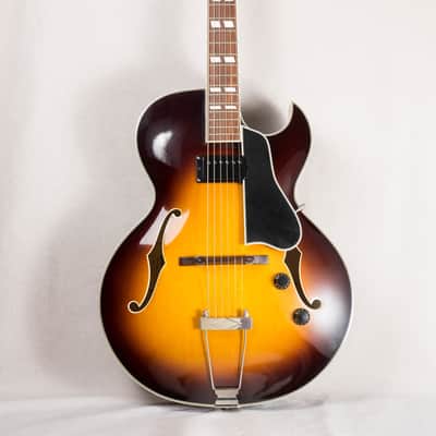 Eastman AR371CE-SB Hollowbody Archtop Sunburst