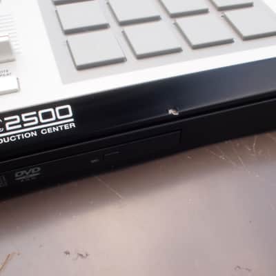 Akai MPC2500 *ghostinmpc* custom + JJOSXL image 7