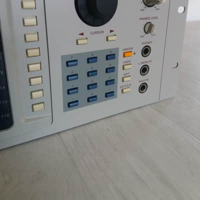 Akai S5000 MIDI Digital Stereo Sampler image 4