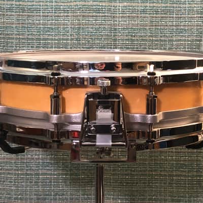 Pearl 3.5x14 Free-Floating Maple Piccolo Snare Drum w/ Case image 5