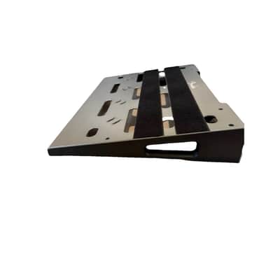 Fender Professional Pedal Board - Medium - With Carrying Case Bag image 3