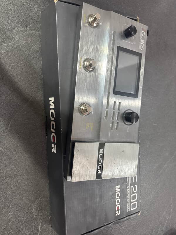 Mooer GE200