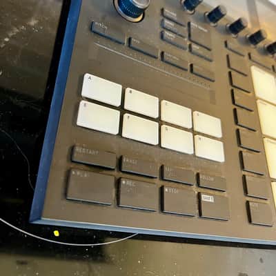 Native Instruments Maschine Mk3 + Maschine Jam + Stand + Deck Savers image 7