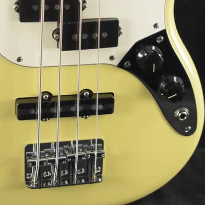 Fender Player II Mustang Bass PJ Hialeah Yellow Rosewood Fingerboard image 3