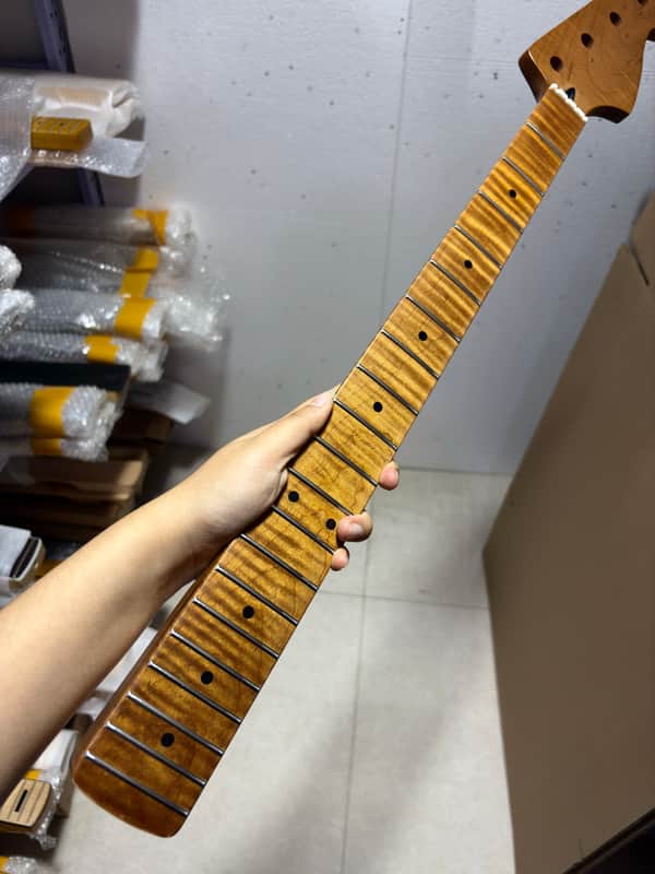 DIY 20 fret 30 inch Short Scale Roasted Flame Maple Bass guitar neck heel:57.5mm image 1