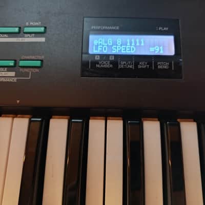 Yamaha DX21 Programmable Algorithm Synthesizer 1985 - Black