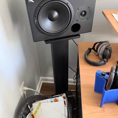 DR Pro SMS36BK Wood Studio Monitor Stand, 36" - Pair Black DR Pro 2015’s - black image 2