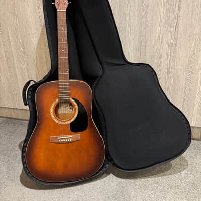 Art & Lutherie Wild Cherry | Reverb Canada