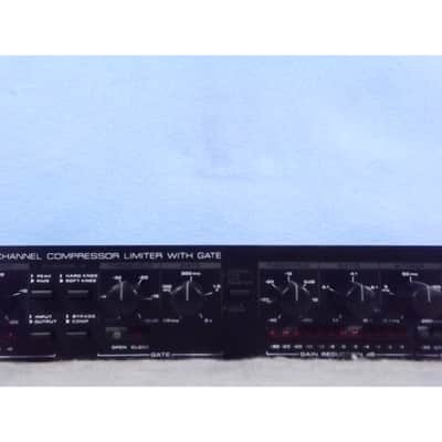 Alesis 3630 Dual-Channel Compressor / Limiter with Gate image 3
