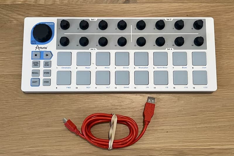 Arturia BeatStep MIDI Controller 2014 - Present - White image 1