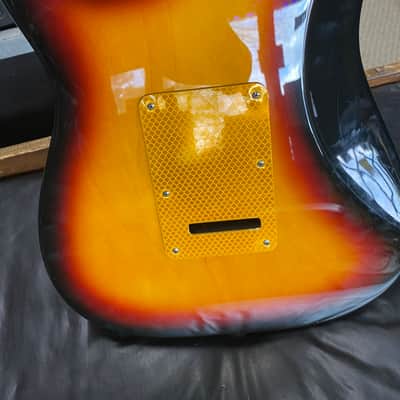 Fender Stratocaster 2000s - Sunburst image 5