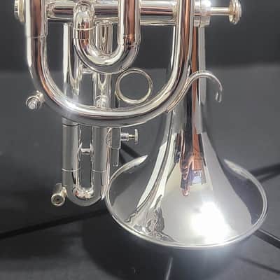 Getzen Capri Series Cornet Shepherd's Crook ,2 Mouthpieces & Hardcase . 1992 - Silver plated image 3