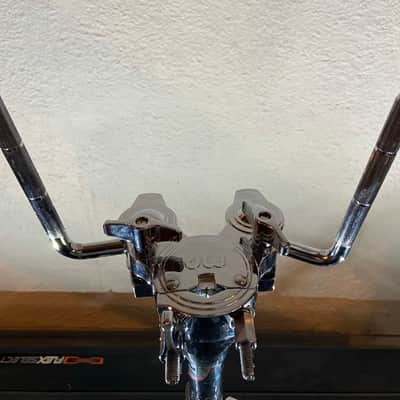DW 9000 Series Heavy Duty Double-Braced Dual Tom Stand image 3