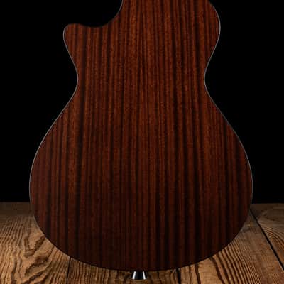 Taylor 312ce V-Class - Natural image 4