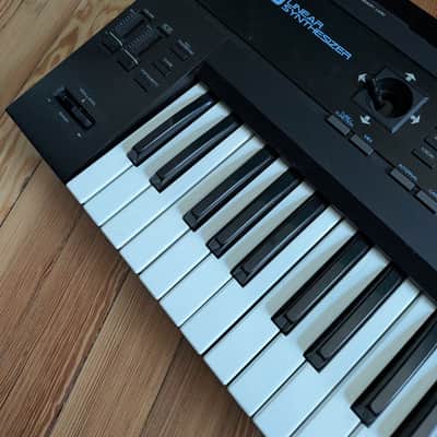 Roland D-50 61-Key Linear Synthesizer 1987 - 1992 - Black