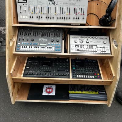 Roland TB-303 Bassline w/ Kenton 5-socket mods