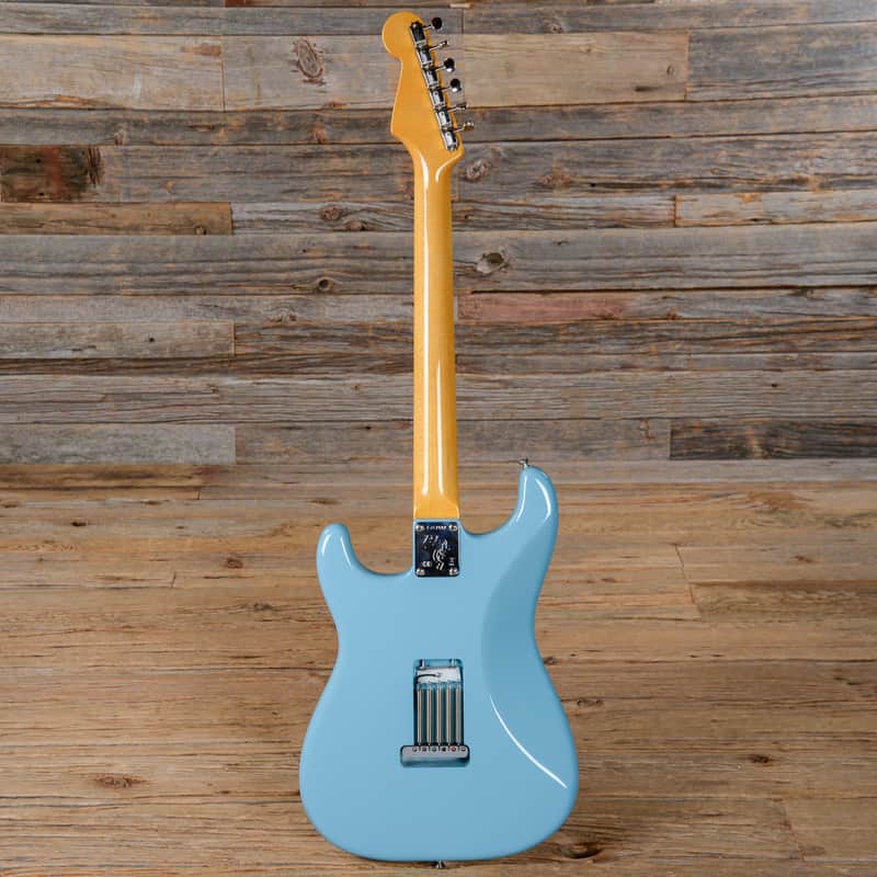 Fender Eric Johnson Stratocaster with Rosewood Fretboard image 4