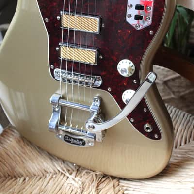 FENDER "Gold Foil Jazzmaster, Ebony Fingerboard, Shoreline Gold" GIGBAG, 3, 76 KG image 12
