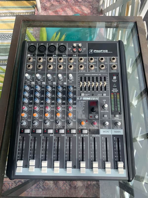 Mackie ProFX8 8-Channel Effects Mixer | Reverb