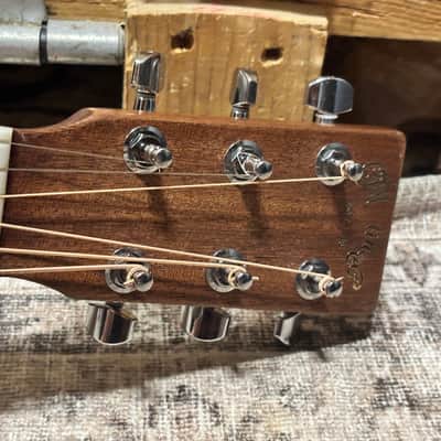 Martin 000C JR-10E Streetmaster 2023 - 2024 - Distressed Natural image 15