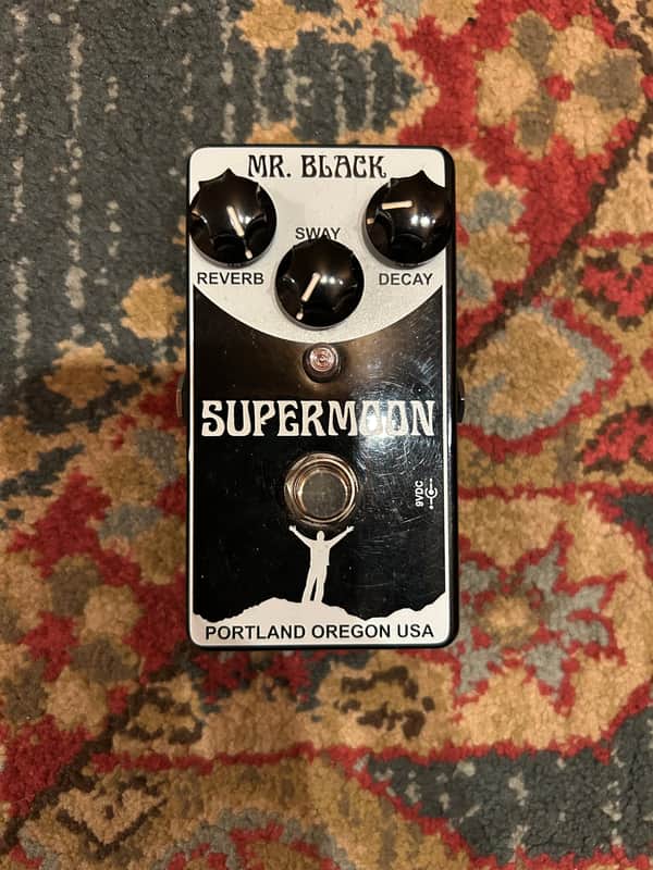 Mr. Black Supermoon