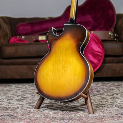 Gibson ES-135 Memphis 2000 | Sunburst image 2