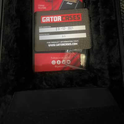 Gator TSA flight case for right handed Les paul New - Black image 3