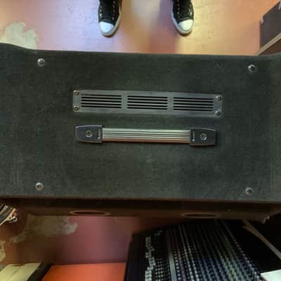 Laney RB7 Richter 300 Watt Compact 2 x 10” Bass Combo Amp - Black Carpeted image 5