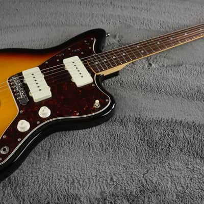 Fender Traditional II 60s Jazzmaster 2022 - 3-Color Sunburst - Japan image 4