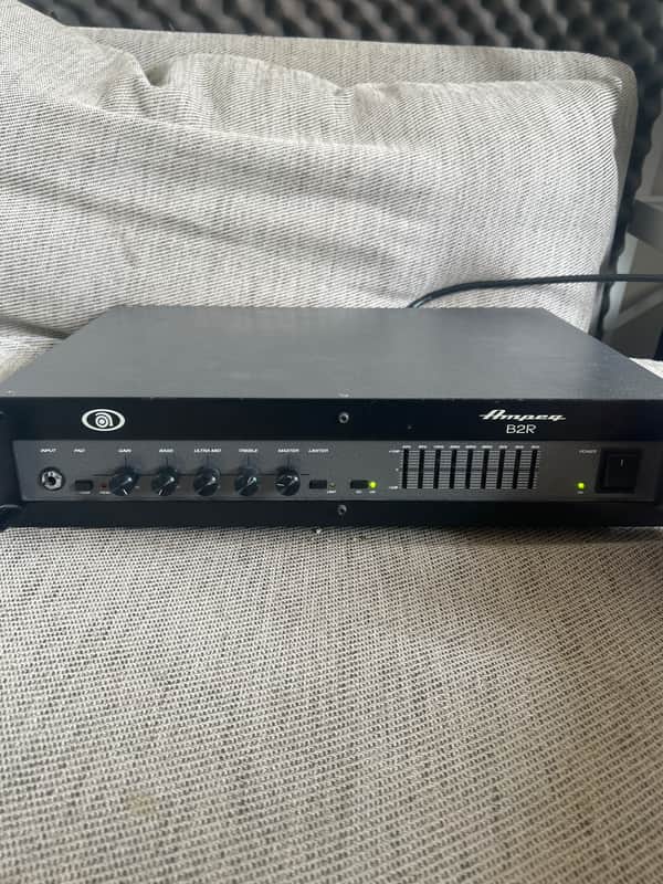 Ampeg B2R 350-Watt Rackmount Bass Amp Head | Reverb