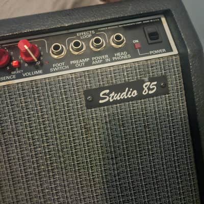 Fender Studio 85 65-Watt 1x12" Solid State Guitar Combo 1988 - 1989 - Black image 4